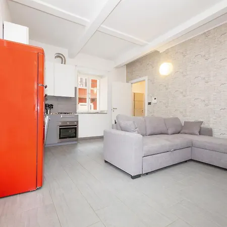 Casa Karina Moderno Bilocale Nel Centro Storico Di Διαμέρισμα Πινερόλο